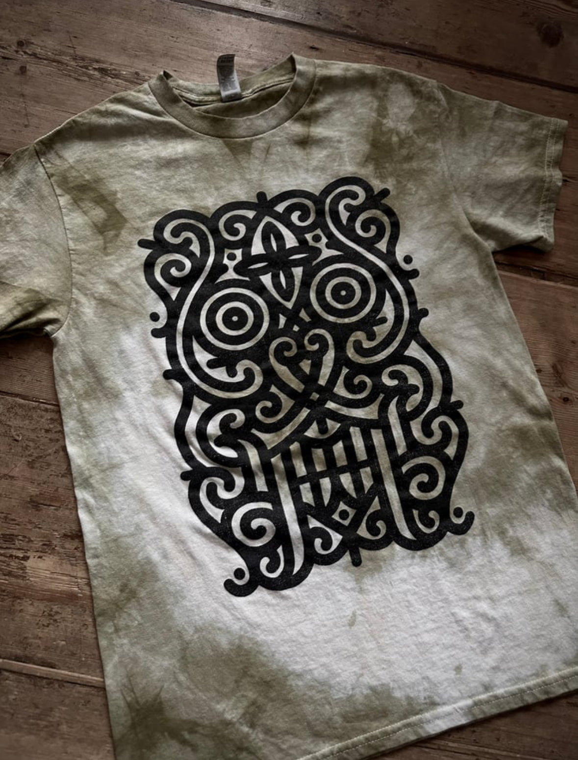 Mask tees